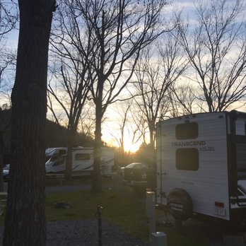 Pigeon Forge RV Resort - Sun setting - RV Parks Near Me - Pigeon Forge, Tennessee Pigeon Forge RV Resort - Sun setting - RV Parks Near Me - Pigeon Forge, Tennessee