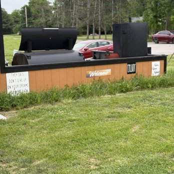We're Outside - The Grills - Barbeque Near Me - Alton, Illinois