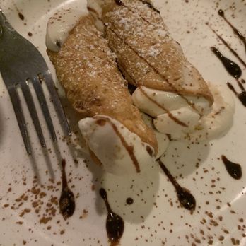 Emilia's Restaurant - Homemade cannoli - Italian Near Me - Bronx, New York