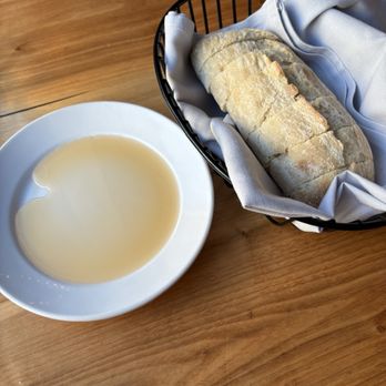 Sangiovese Ristorante - Bread and Olive Oil - Italian Near Me - Fishers, Indiana