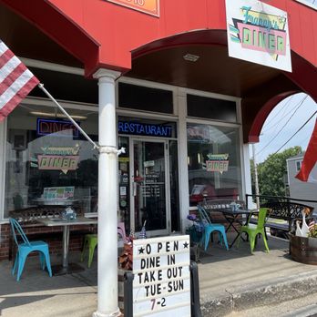 Franny’s Diner - Outdoor seating - Breakfast & Brunch Near Me - Pepperell, Massachusetts