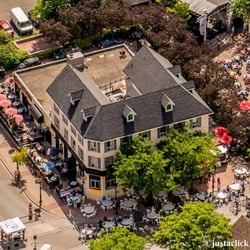The Queen's Head Pub - Sound of Music 2014