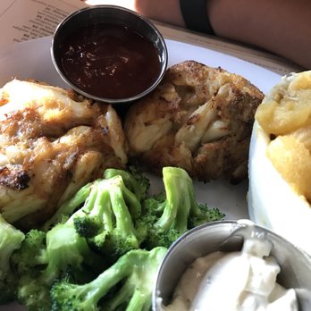 Mama's on the Half Shell - Crab cake!  Say no more! - Bars Near Me - Baltimore, Maryland
