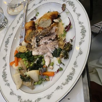 Cedar Knoll - The famous chef Thomas loves rock fish - New American Near Me - Alexandria, Virginia