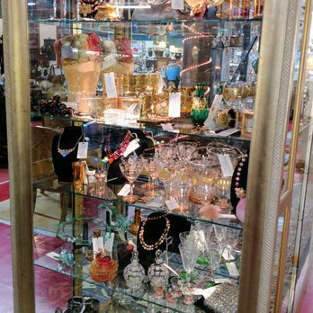 Antique Emporium - Used, Vintage & Consignment Near Me - Reddick, Florida