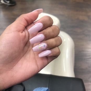 DaVi Nails - Nail Salons Near Me - Lodi, California