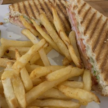District Table and Tap - Turkey and ranch sandwich - Cocktail Bars Near Me - Norfolk, Nebraska District Table and Tap - Turkey and ranch sandwich - Cocktail Bars Near Me - Norfolk, Nebraska