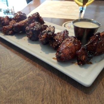 Ballast Point Brewing Long Beach - Delicious Wings - Breweries Near Me - Long Beach, California