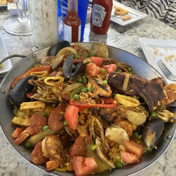 Paradise Cove Beach Cafe - Paella Paradise - American Near Me - Malibu, California Paradise Cove Beach Cafe - Paella Paradise - American Near Me - Malibu, California