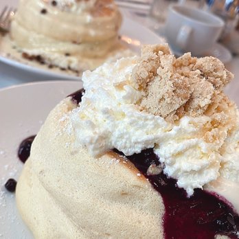 Lady C’s - Pancake soufflé - Breakfast & Brunch Near Me - Tarzana, California