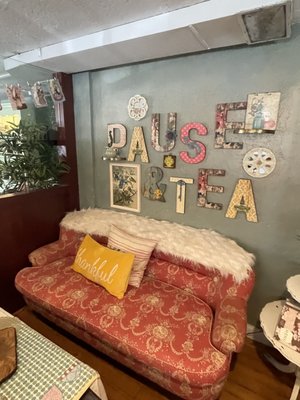 Dartealing Lounge by null