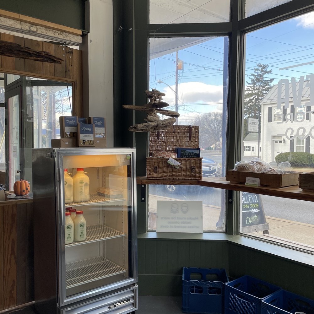 Calleva Farm Store - a view of the outside of the store - Farmers Market Near Me - Poolesville, Maryland