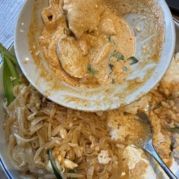 Lunch medium portion of the Thai noodles, side rice and curry chicken. Chicken moist and sauce is just how it's suppose to be, on spice. Lunch medium portion of the Thai noodles, side rice and curry chicken. Chicken moist and sauce is just how it's suppose to be, on spice.