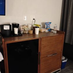 Courtyard by Marriott Paso Robles - Closed micro and fridge