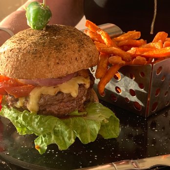 Sabal Playa - Classic burger - Beach Bars Near Me - Nayar, NAY