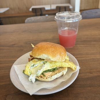 Chopsmith - Spicy Crab Bun - Salad Near Me - Washington, DC, District of Columbia