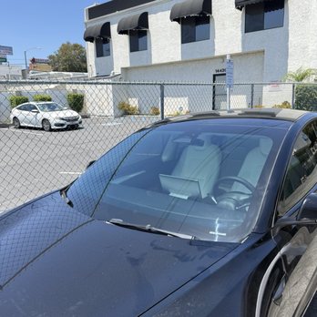 Solax Auto Tint - Very good tint, very fast and good price. - Car Window Tinting Near Me - Whittier, California Solax Auto Tint - Very good tint, very fast and good price. - Car Window Tinting Near Me - Whittier, California