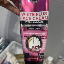 Unique Brow Threading - She definitely was offended that I didn't think I needed whitening and tried to impress upon me the glow/brightening of it all
