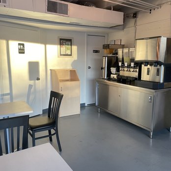 SLIDE Cafe - Dining area as soon as you enter - Burgers Near Me - Birmingham, Alabama