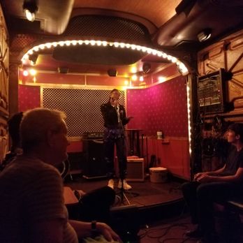 Pete's Candy Store - Moxie Knox at Pete's Candy Store - Music Venues Near Me - Brooklyn, New York