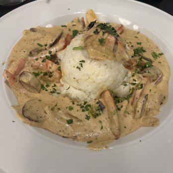 Michael's Restaurant - Shrimp and Grits - Steakhouses Near Me - Birmingham, Alabama Michael's Restaurant - Shrimp and Grits - Steakhouses Near Me - Birmingham, Alabama