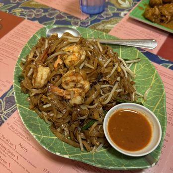Layang Layang - 112. Chow Kueh Teow Fried Noodle - Malaysian Near Me - Milpitas, California Layang Layang - 112. Chow Kueh Teow Fried Noodle - Malaysian Near Me - Milpitas, California