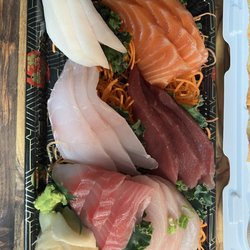Sushi Q - Sashimi Deluxe dinner