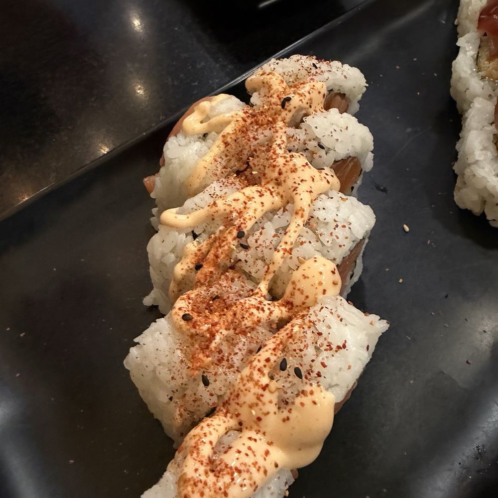 Miso Phat Sushi Lahaina - Sushi Bars Near Me - Lahaina, Hawaii