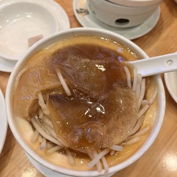 Koi Palace - Braised Mahi Fish Fin Soup with Bean Sprouts - Large Pieces! - Dim Sum Near Me - Daly City, California