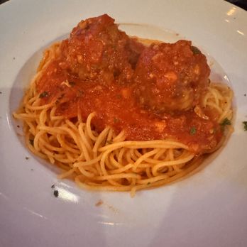 Cafe Avanti - Spaghetti & veal meatballs - Wine Bars Near Me - Miami Beach, Florida Cafe Avanti - Spaghetti & veal meatballs - Wine Bars Near Me - Miami Beach, Florida