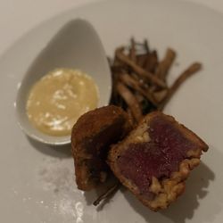 VENETO Ristorante Italiano - venison fillet with smoke of mountain herbs