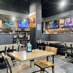 Bonchon Westminster - Eaton St - Inside looking towards the bar