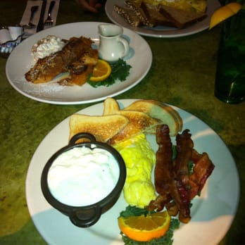 Bella's Cafe - Two eggs, bacon, toast, grits, and French toast. - Breakfast & Brunch Near Me - New Haven, Connecticut Bella's Cafe - Two eggs, bacon, toast, grits, and French toast. - Breakfast & Brunch Near Me - New Haven, Connecticut