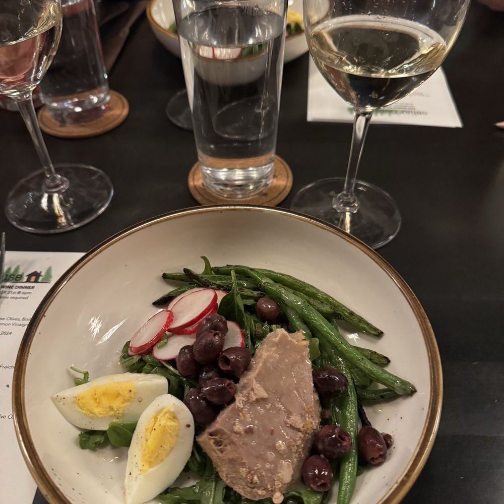 Cellar House - Salad starter - Wine Bars Near Me - St Louis, Missouri