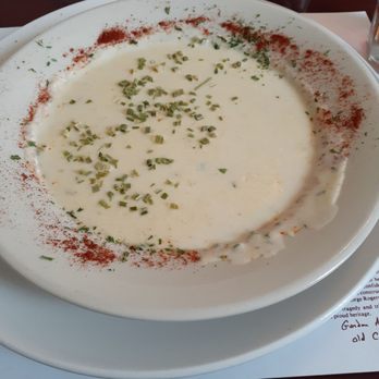 Walnut Hills - Corn and crab bisque - Southern Near Me - Vicksburg, Mississippi