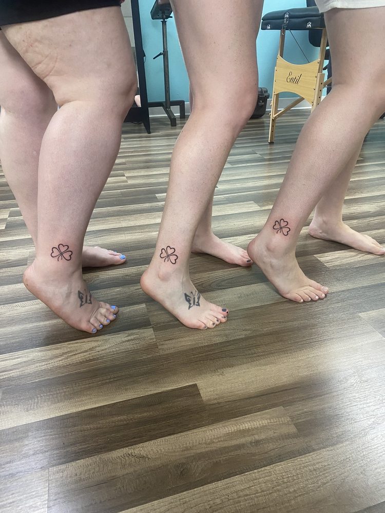 High Tide Tattoo Logo