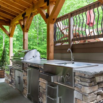 Bellus Terra - an outdoor kitchen - Landscape Architects or Designers Near Me