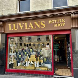 Luvians Bottle Shop - Exterior
