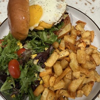 Popping Yolk Cafe - Santa Barbara Burger - Cafes Near Me - Brea, California Popping Yolk Cafe - Santa Barbara Burger - Cafes Near Me - Brea, California