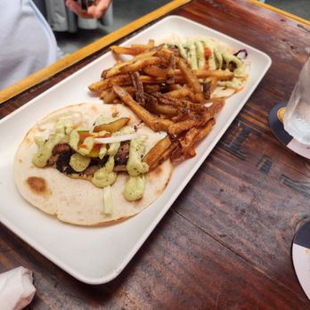 Hook'd USVI - Fish tacos - New American Near Me - Red Hook, Virgin Islands