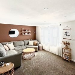 The Home Team - Keller Williams Realty WNY - Living room