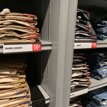 Hollister - Women's Clothing Near Me - Irvine, California Hollister - Women's Clothing Near Me - Irvine, California
