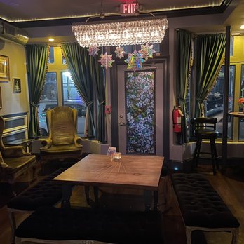 The Royal Bobcat - Bars Near Me - Providence, Rhode Island