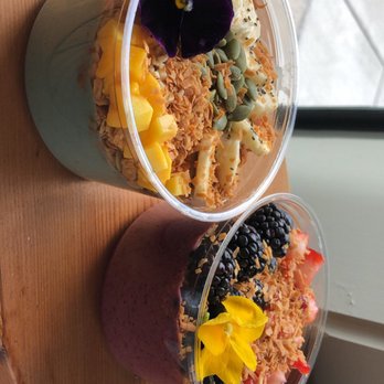 Zeleno - Island Refresh Bowl & Very Berry Bowl - Sandwiches Near Me - Washington, DC, District of Columbia Zeleno - Island Refresh Bowl & Very Berry Bowl - Sandwiches Near Me - Washington, DC, District of Columbia