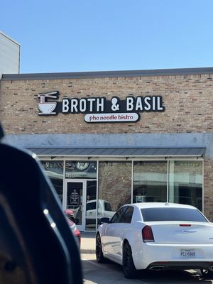 Broth & Basil by null
