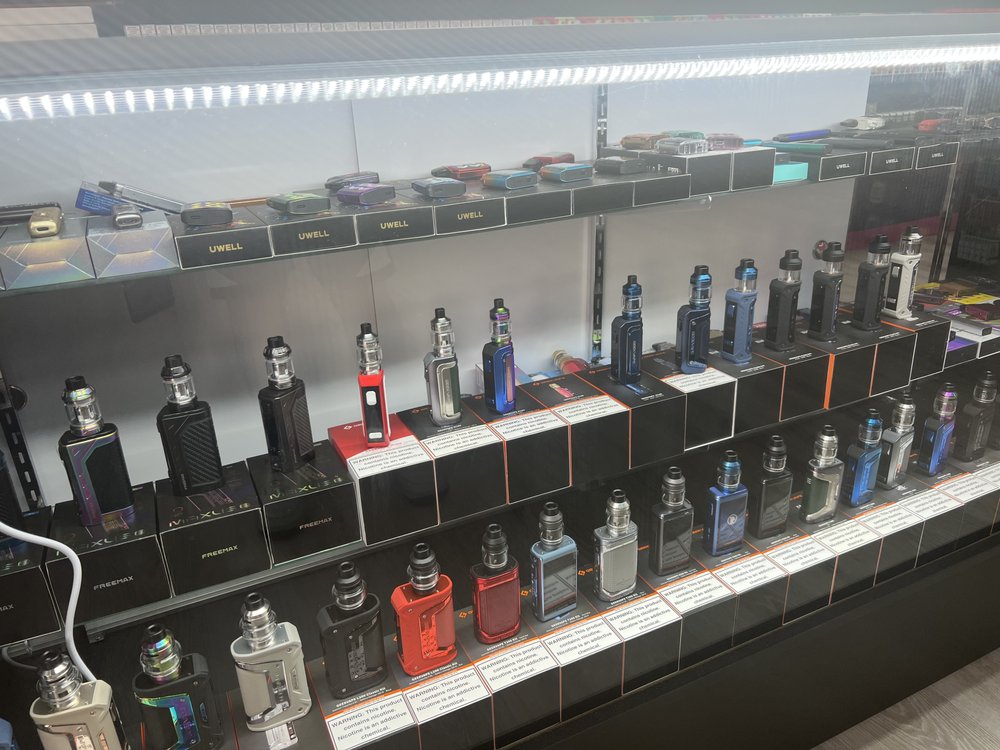 space out smoke and vape junction city reviews SPACE OUT SMOKE - Updated May 2026 - 433 E Chestnut St, Junction City,  Kansas - Vape Shops main image 1