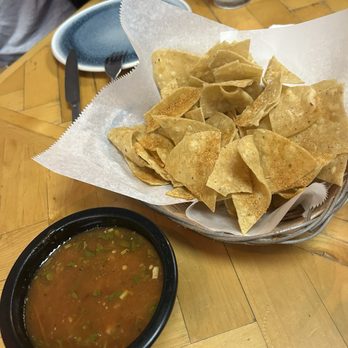 Estrella Cantina Lounge - Mexican Near Me - Riverside, California