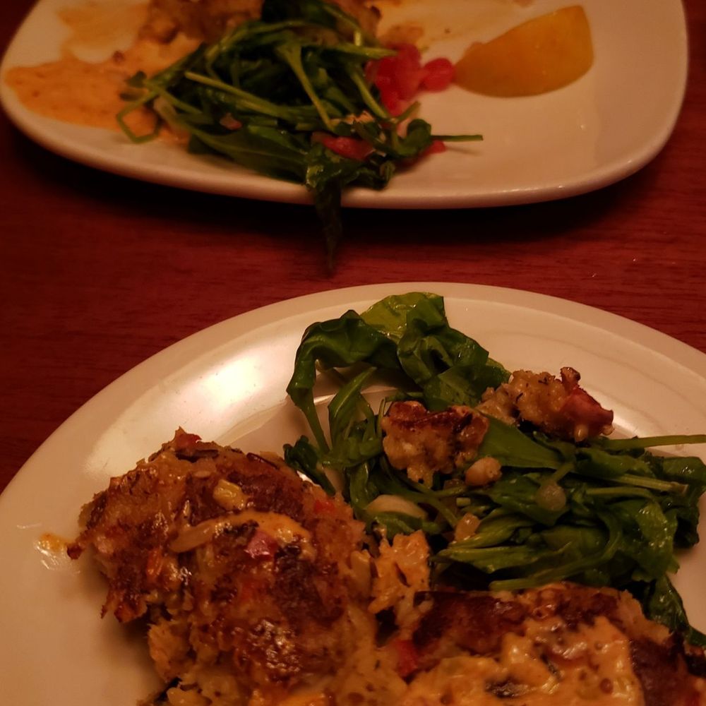Minervas Restaurant - Sioux Falls - Walleye cakes - New American Near Me - Sioux Falls, South Dakota