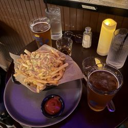 Casey's Irish Pub - Cheese bacon fries