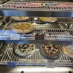 Shari's Cafe and Pies